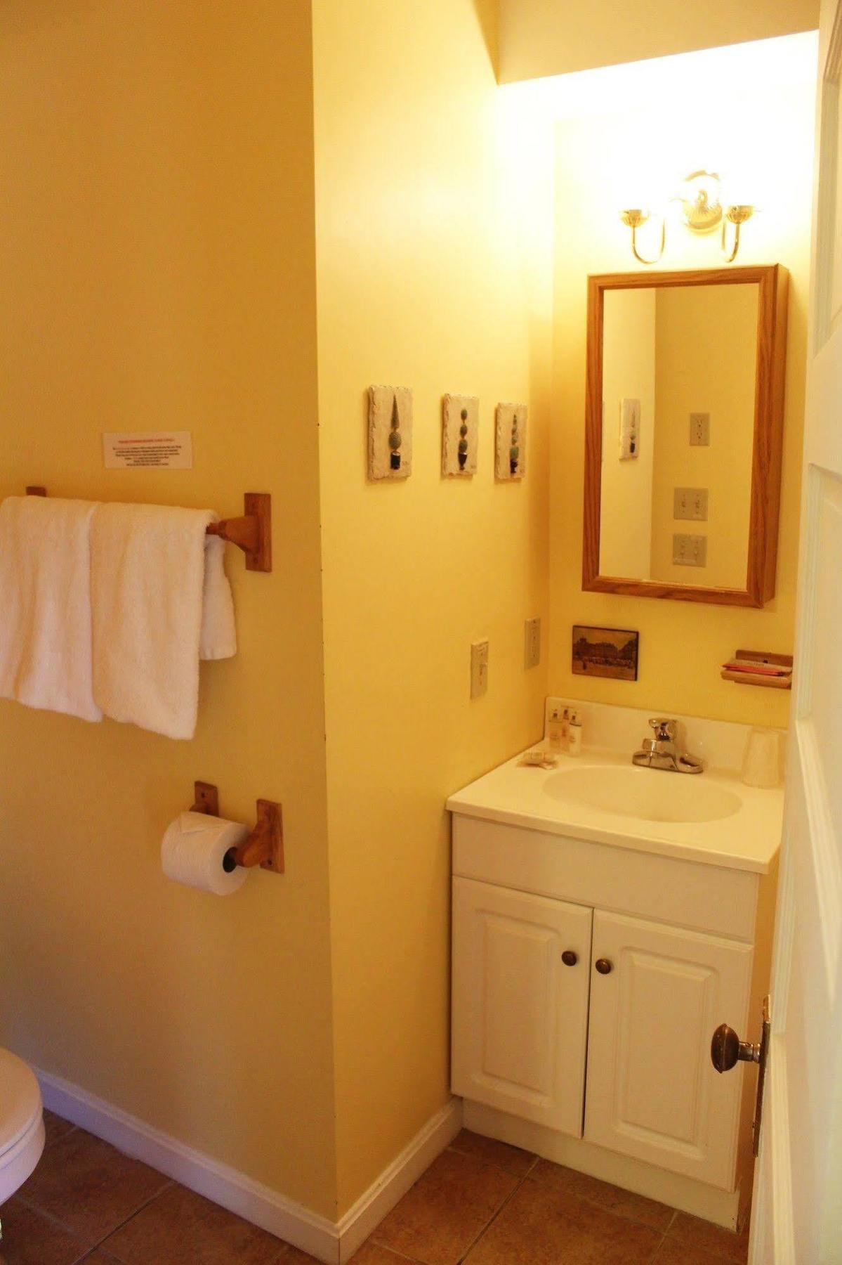 Blue Shutters Inn Carriage House Studios Ogunquit Exterior photo