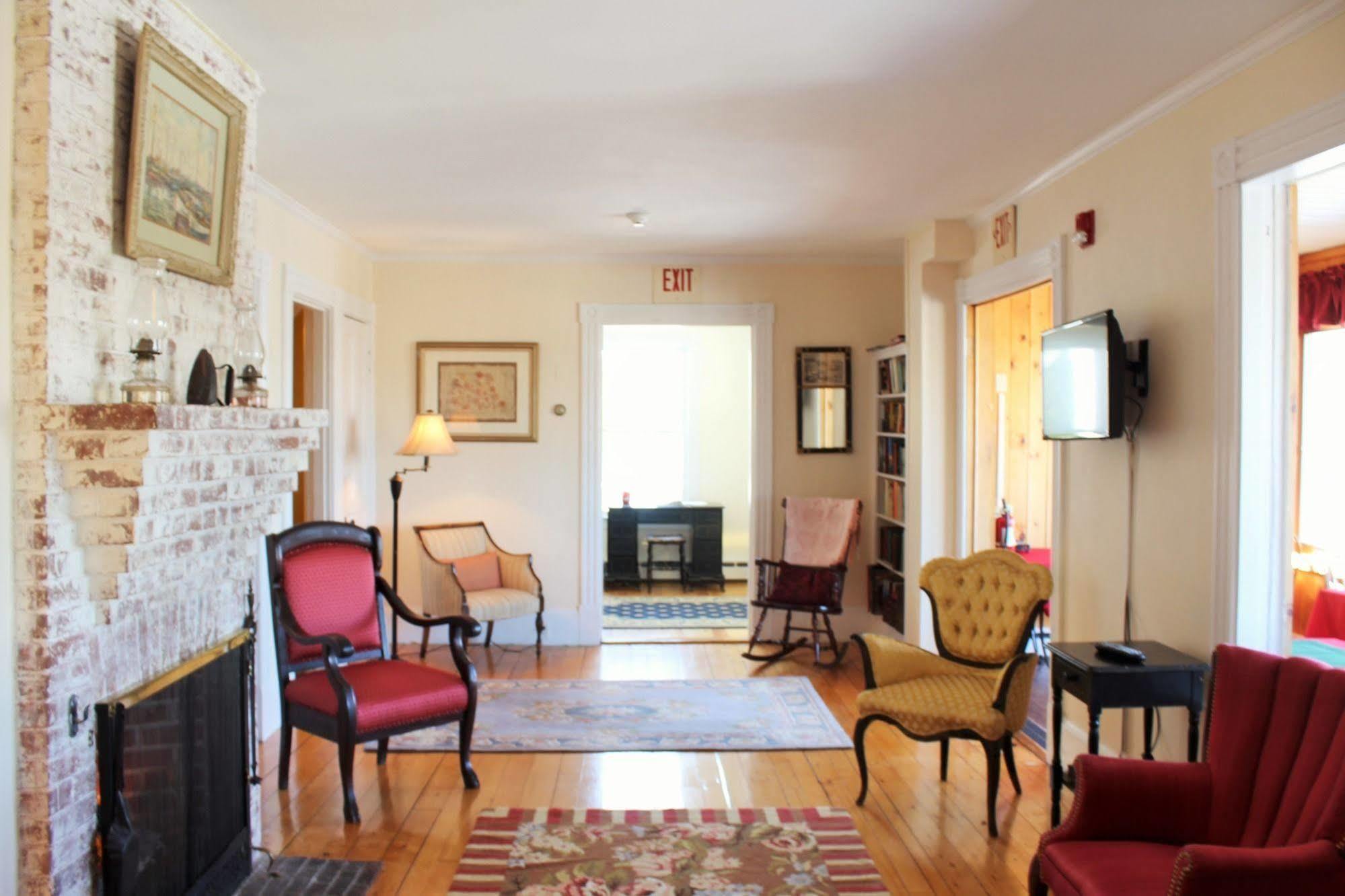Blue Shutters Inn Carriage House Studios Ogunquit Exterior photo
