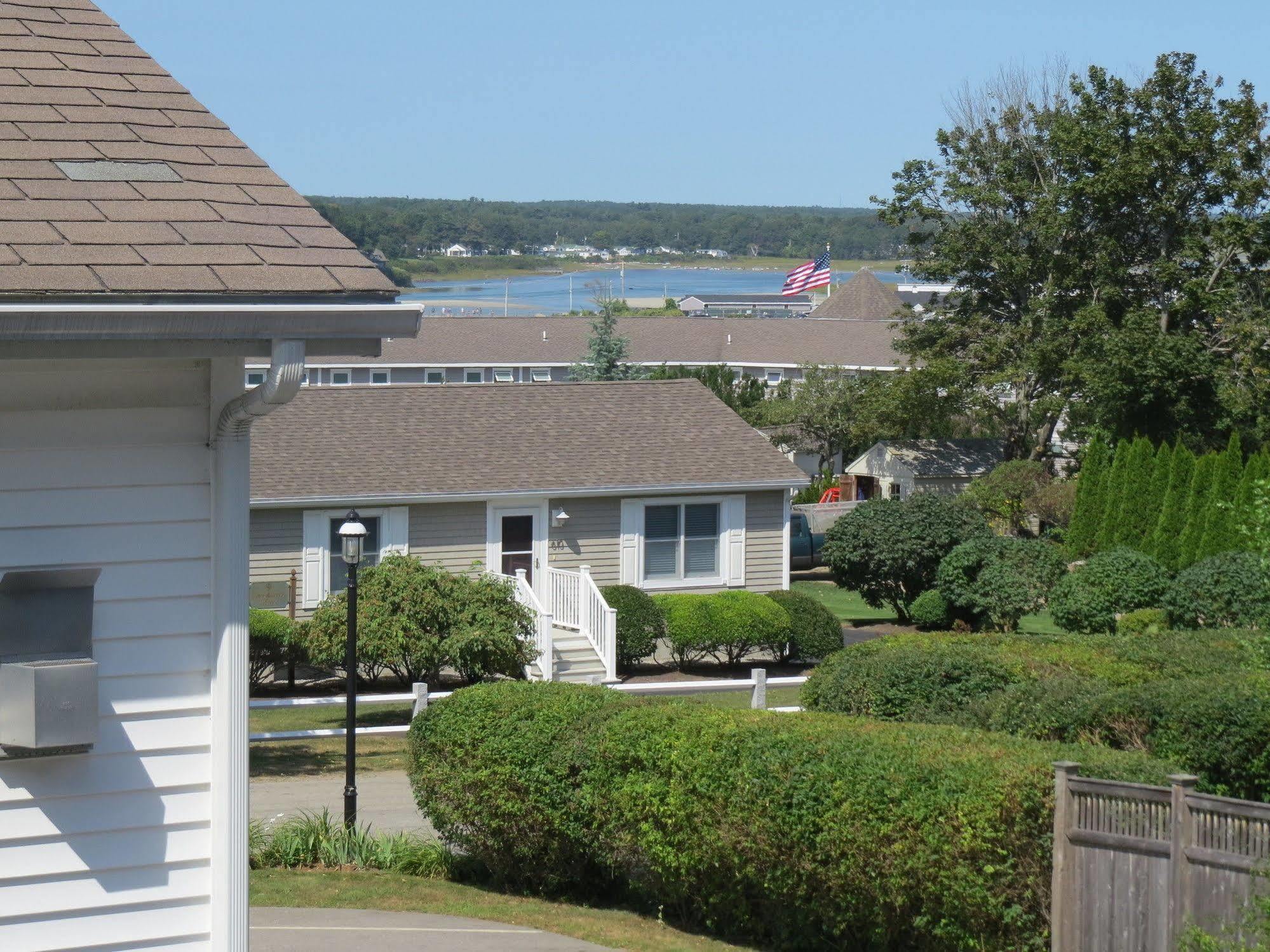 Blue Shutters Inn Carriage House Studios Ogunquit Exterior photo